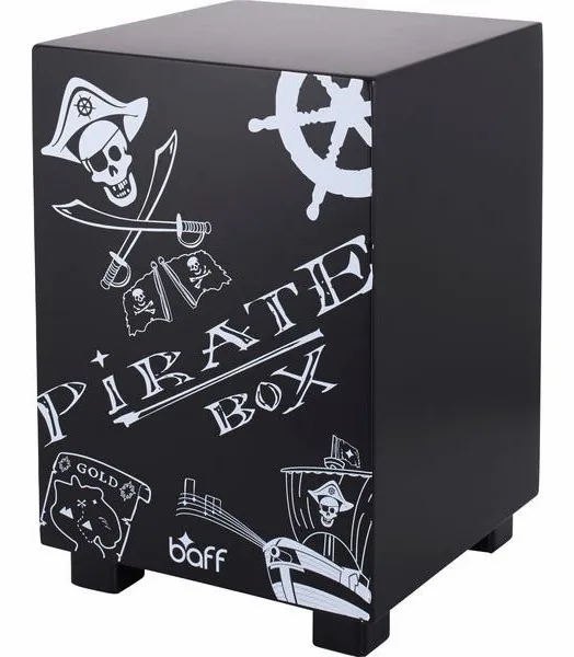 Baff Pirate Box / Cajon vooraanzicht