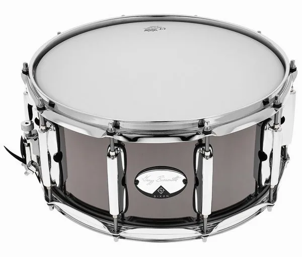 Dixon 14"x6.5" Gregg Bissonette Sig. detail 2