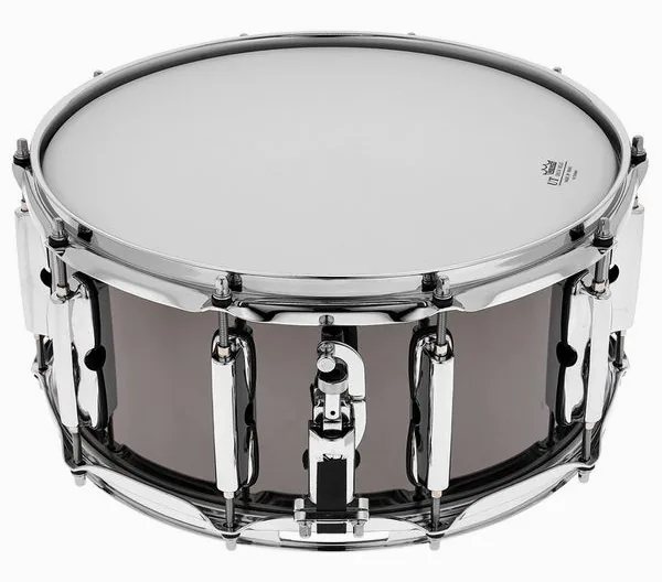 Dixon 14"x6.5" Gregg Bissonette Sig. detail 4
