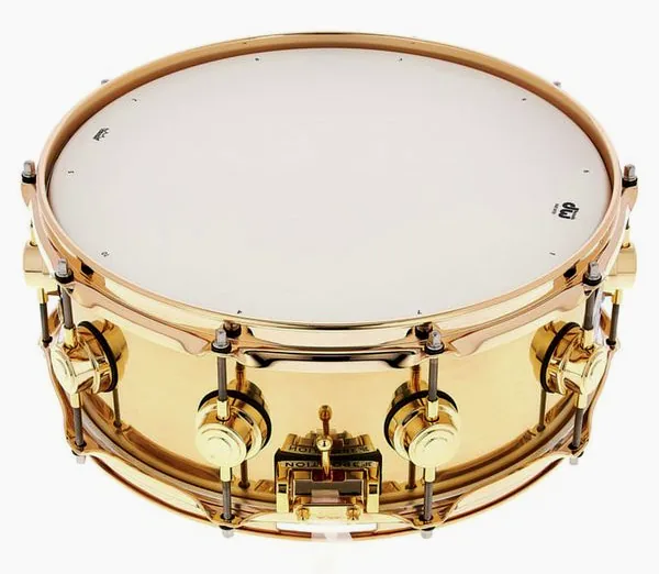 DW 14"x5,5" Brass Snare detail 3