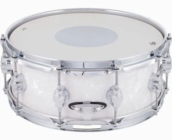 DW 14"x5,5" SN Performance White detail 3