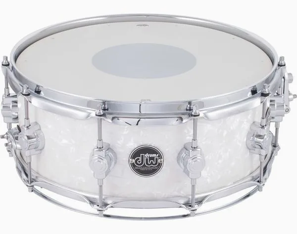 DW 14"x5,5" SN Performance White vooraanzicht