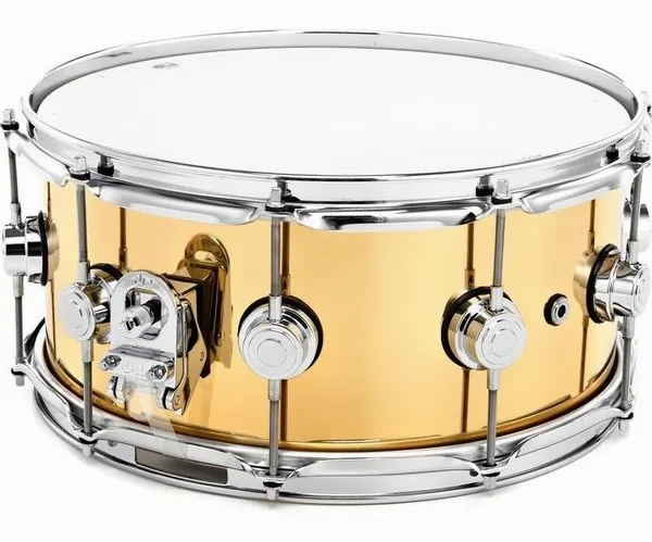 DW 14"x6,5" Brass Snare detail 2