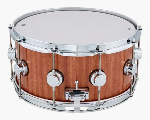 DW 14"x6,5" Cherry/Mahogany Snare detail 2