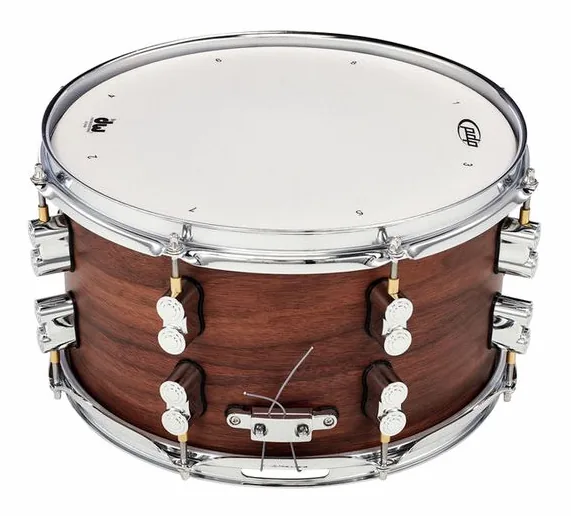 DW PDP 13"x07" Walnut Snare detail 4