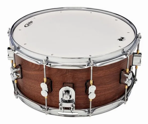 DW PDP 14"x6,5" Walnut Snare detail 3