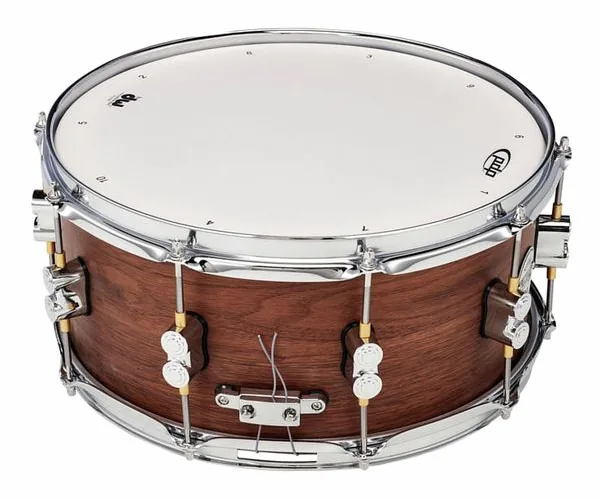 DW PDP 14"x6,5" Walnut Snare detail 4