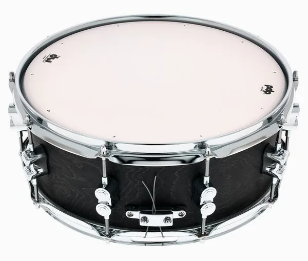 DW PDP 14"x5,5" Black Wax Snare detail 4