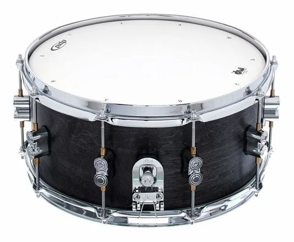 DW PDP 14"x6,5" Black Wax Snare detail 2
