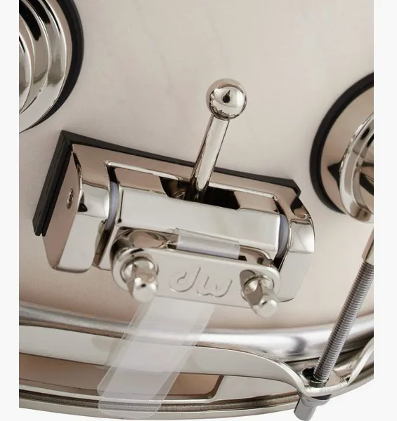 DW Satin Oil 14"x06" Snare White detail 5