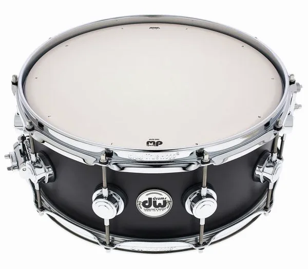 DW Satin Oil 14"x5,5 Ebony Snare vooraanzicht