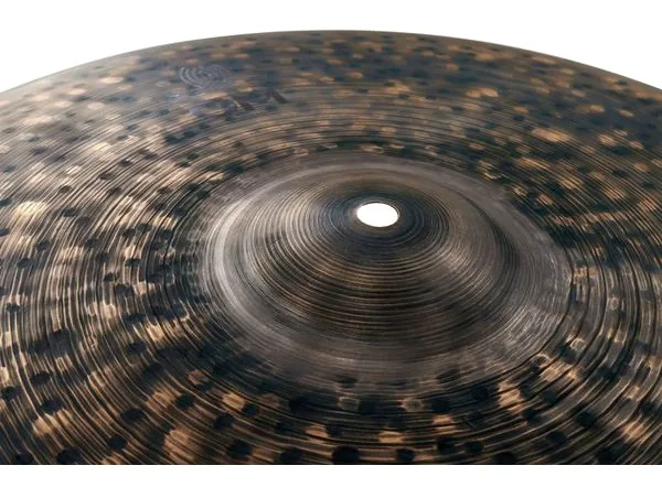 Istanbul Agop 18" Cindy Blackman OM Crash detail 3