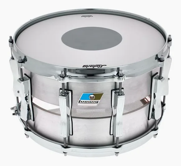 Ludwig 14"x08" Slotted Coliseum Alu vooraanzicht