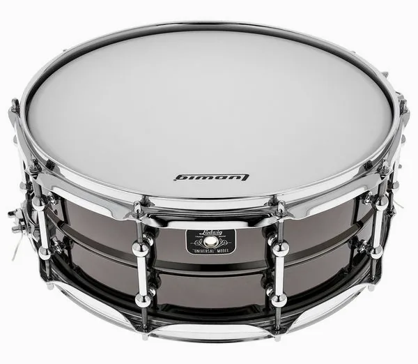 Ludwig 14"x5,5" Universal Brass Chrom detail 2