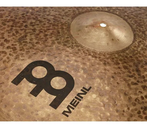 Meinl 24" Byzance Dark B. Apple Ride detail 3