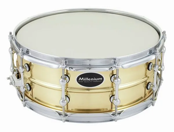 Millenium 14"x5,5" Power Brass Snare vooraanzicht