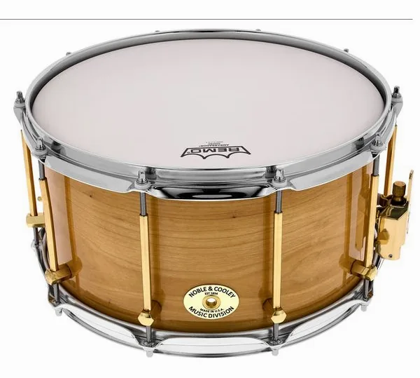 Noble & Cooley 14"x07" Classic Snare Tulip vooraanzicht