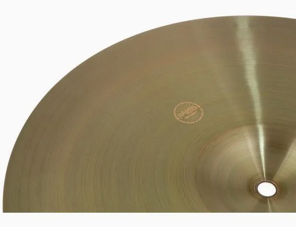 Paiste 14" Giant Beat Hi-Hat detail 5