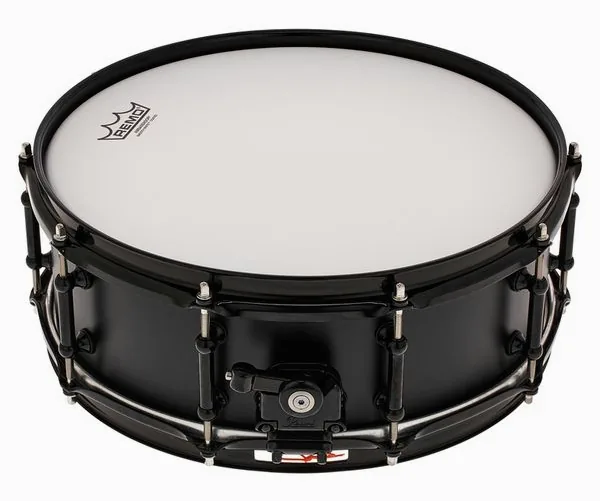 Pearl 14"x05" Ultra Cast Snare detail 3
