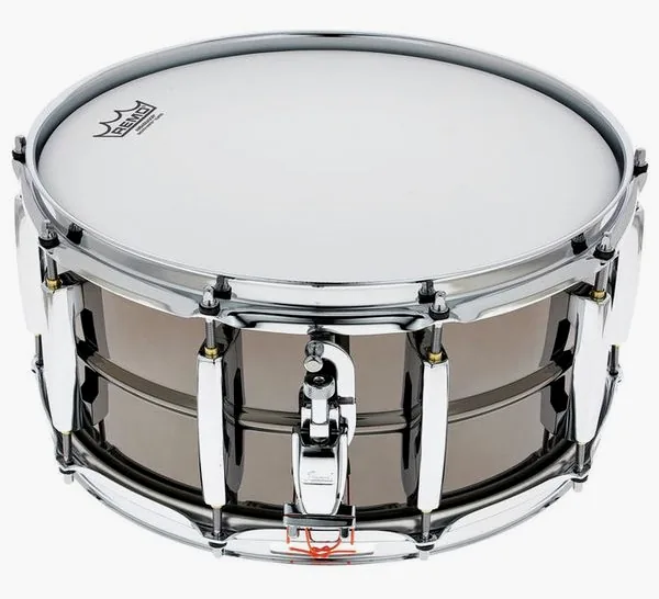 Pearl 14"x6,5" Sensitone Brass detail 4