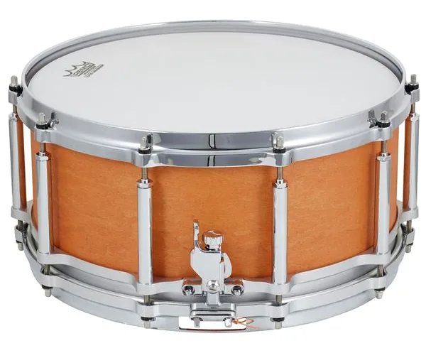 Pearl 14"x6,5" Free Floating Snare detail 3