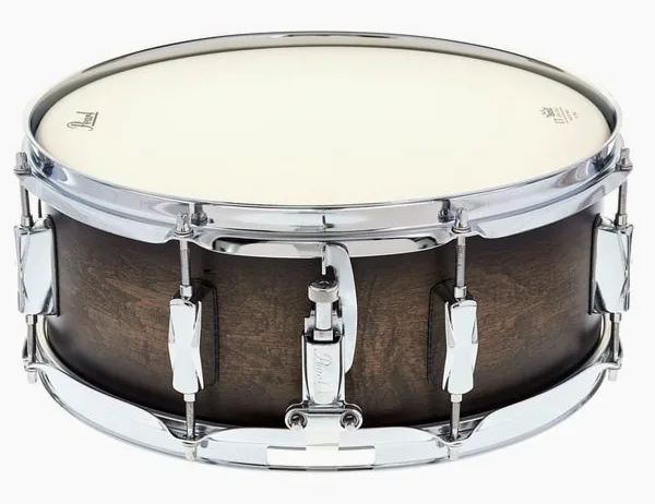 Pearl Decade Maple 14"x5,5" Snare BB detail 2
