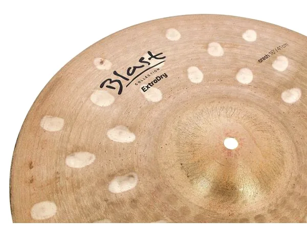 Ufip 16" Blast Extra Dry Crash detail 3