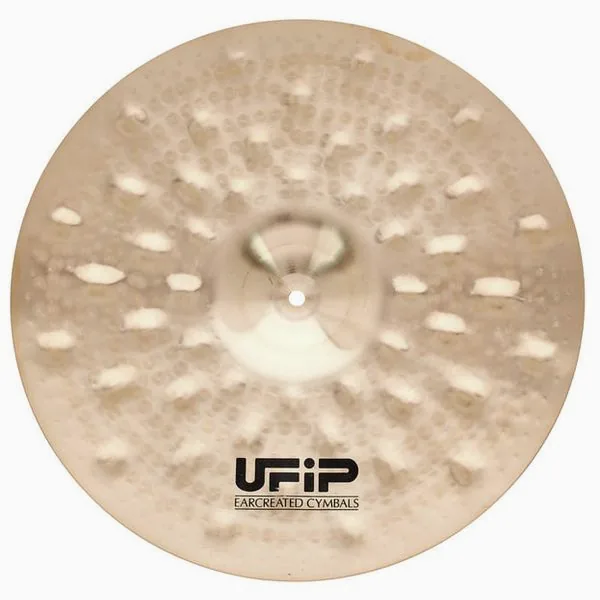 Ufip 17" Blast Extra Dry Crash detail 2