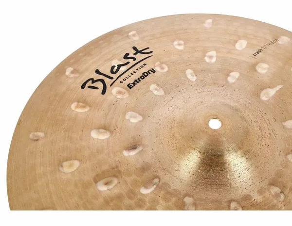 Ufip 17" Blast Extra Dry Crash detail 3