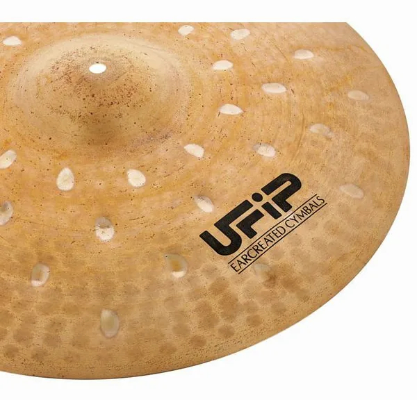 Ufip 19" Blast Extra Dry Crash detail 4