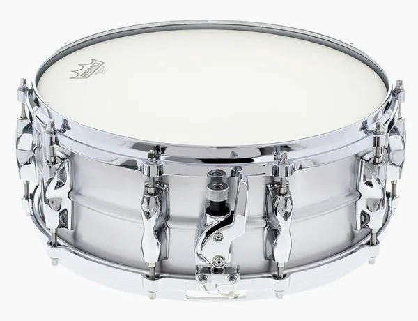 Yamaha 14"x5.5" Recording Custom Alu detail 2