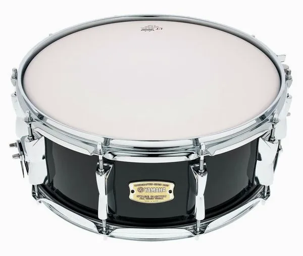 Yamaha Stage Custom 14"x5,5" Snare RB detail 2