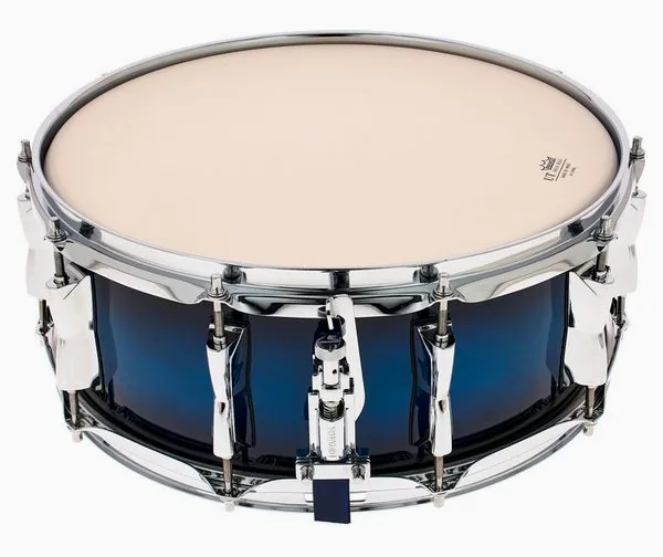 Yamaha Stage Custom 14"x5,5" Sn. DUS detail 3