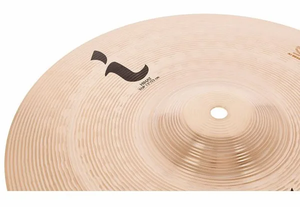 Zildjian 13" I Family Hi-Hat detail 4