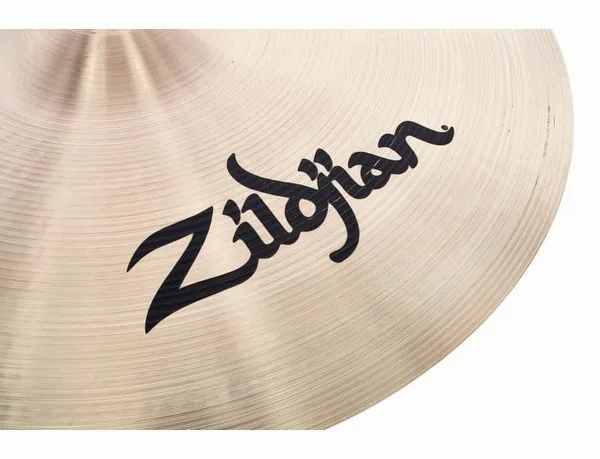 Zildjian 15" A-Series New Beat Hi-Hat detail 5