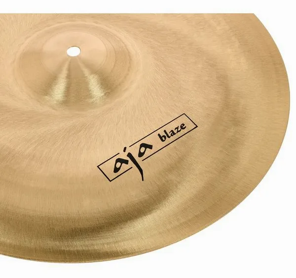Zultan 16" Aja Blaze Crash detail 5
