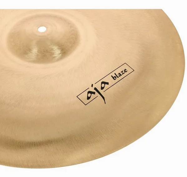 Zultan 17" Aja Blaze Crash detail 5