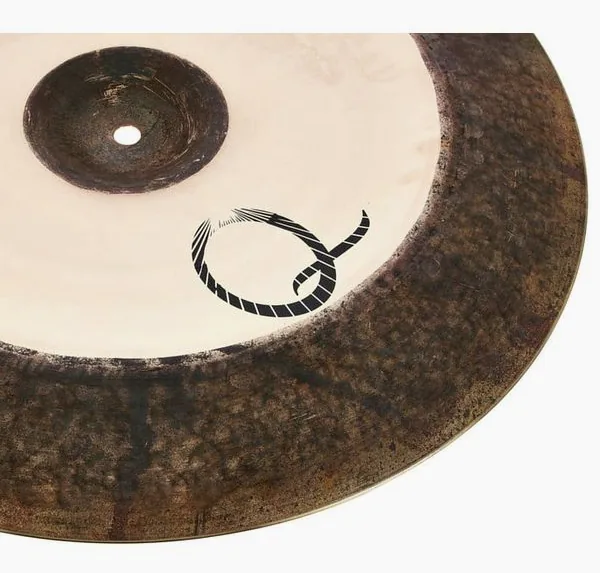 Zultan 18" Q China detail 5